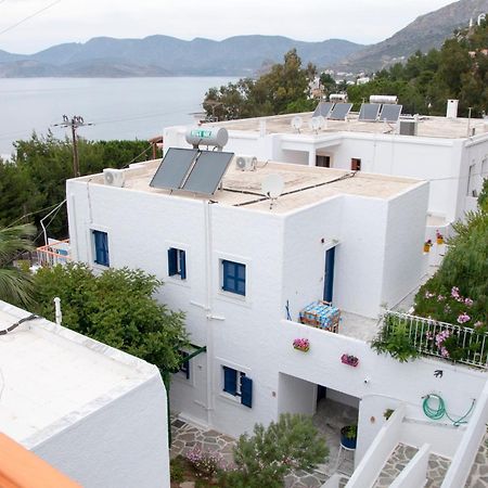 Tatsis Apartments Masouri Eksteriør bilde