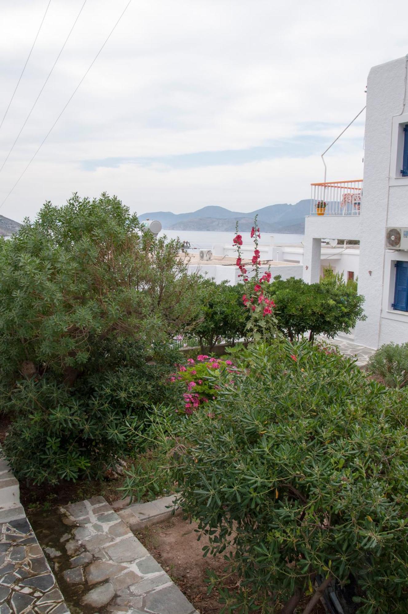 Tatsis Apartments Masouri Eksteriør bilde