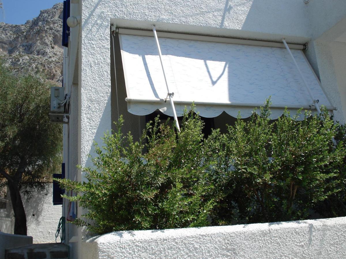 Tatsis Apartments Masouri Eksteriør bilde